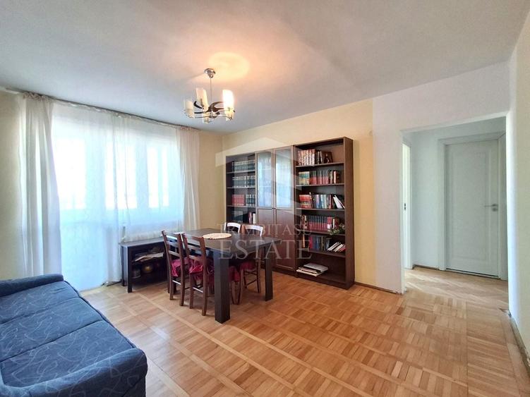 Apartament cu 3 camere semidecomandat, mobilat în Ștefan cel Mare