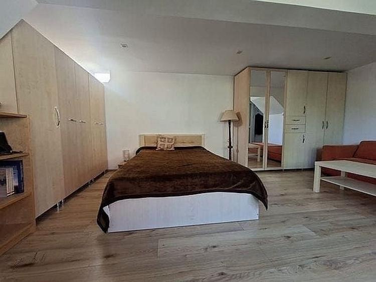 Proprietate cu 3 camere in centrul orasului pentru birouri sau locuit - 2