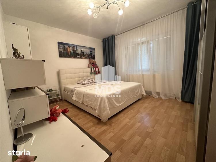 Apartament cu 3 camere decomandat în Steaua