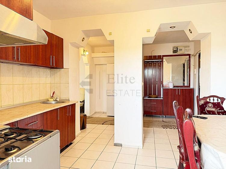 Apartament cu 3 camere decomandat în Nufărul