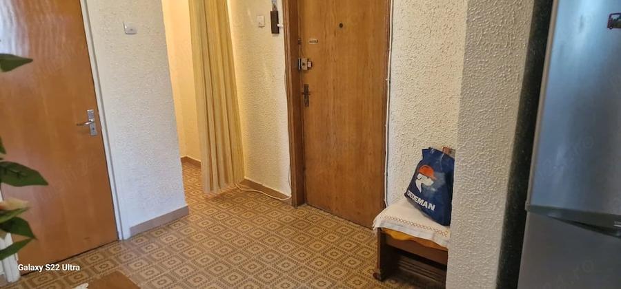 Apartament cu 2 camere decomandat în 1 Mai