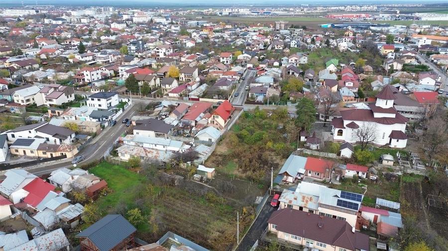 Teren Construcții intravilan de 1616 mp, în Central