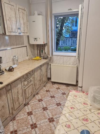 Apartament cu 2 camere semidecomandat în Lipovei