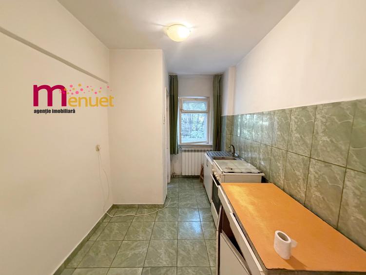 Apartament cu 2 camere decomandat în Central