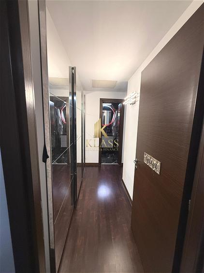 Apartament cu 2 camere decomandat, mobilat în Văcăresti