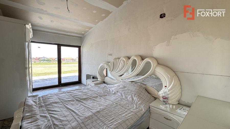 Duplex cu 3 camere cu Canalizare în Moșnița Nouă