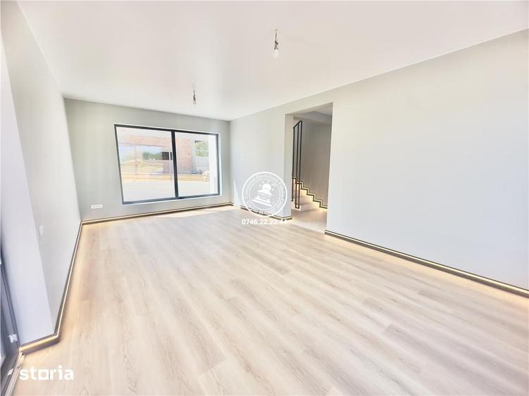 Casă cu 4 camere cu Teren 500 Mp în Bârnova