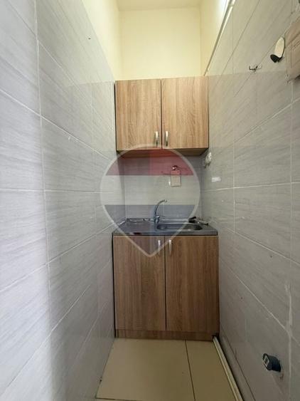 Spațiu comercial, de 74 mp, în Central