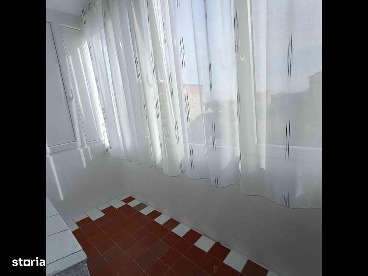Apartament cu 2 camere decomandat în Girocului
