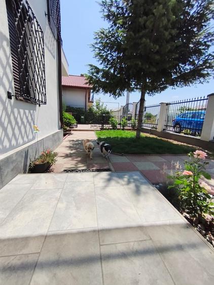 Casă cu 6 camere cu Canalizare în Cornetu