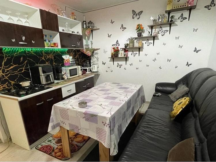 Casă cu 3 camere cu Teren 13 Mp în Bencecu de Sus