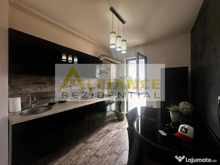 Apartament cu 3 camere decomandat în Berceni