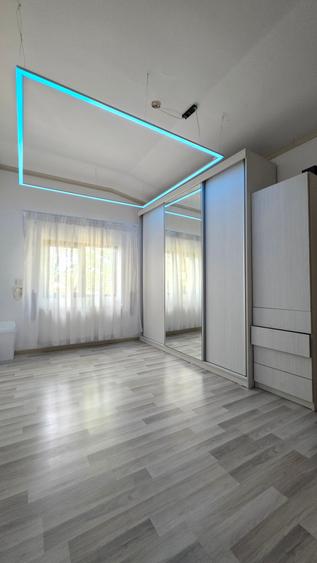 Duplex cu 2 camere cu Canalizare în Vitan Mall