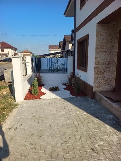 Duplex cu 4 camere cu Canalizare în Giroc