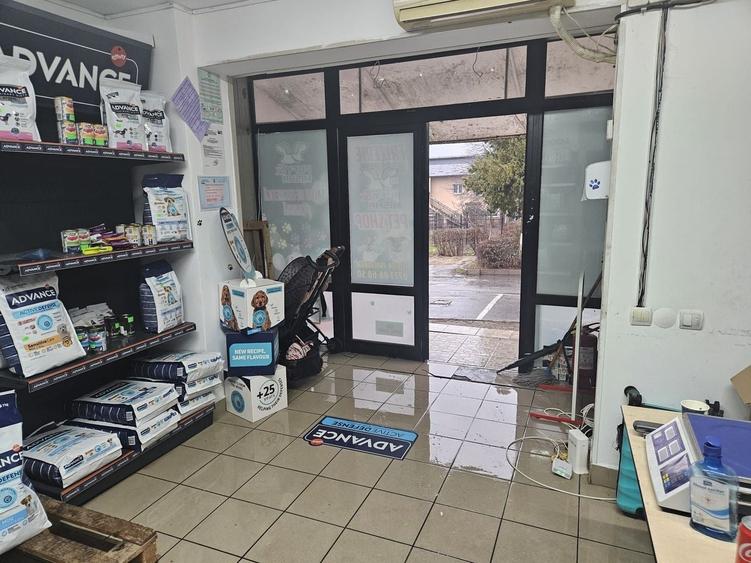 Spațiu comercial, de 42 mp, în Trivale