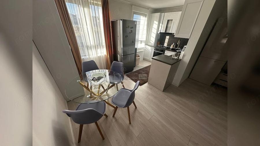 Apartament cu 2 camere decomandat în Central