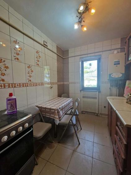 Apartament cu 2 camere semidecomandat în Micro 9