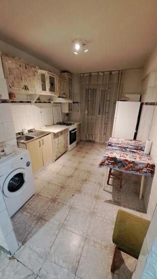 Apartament cu 3 camere decomandat în Nord