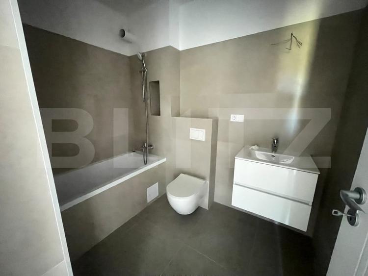 Apartament cu 3 camere semidecomandat în Apahida