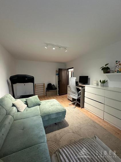Apartament cu 3 camere decomandat, mobilat în Plopilor