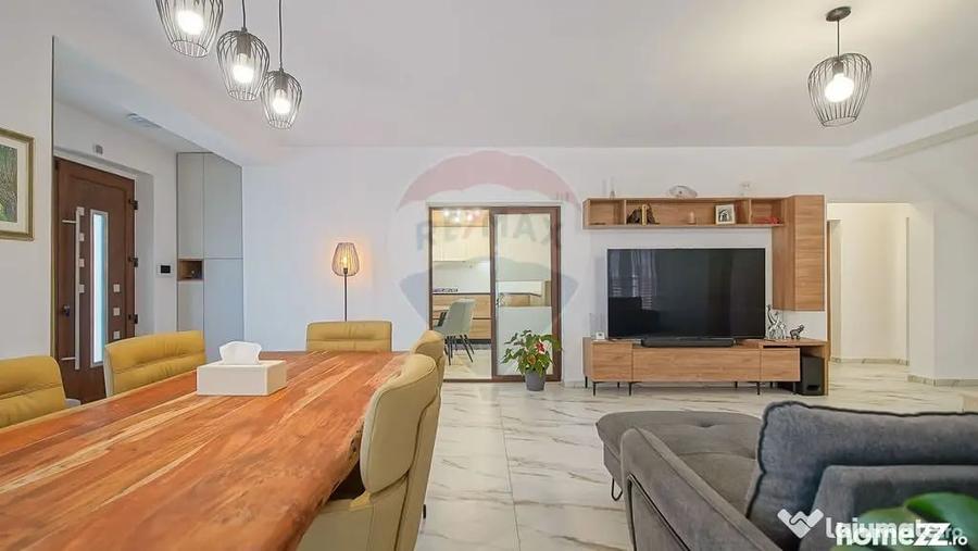 Casă cu 5 camere cu Teren 630 Mp în Hărman