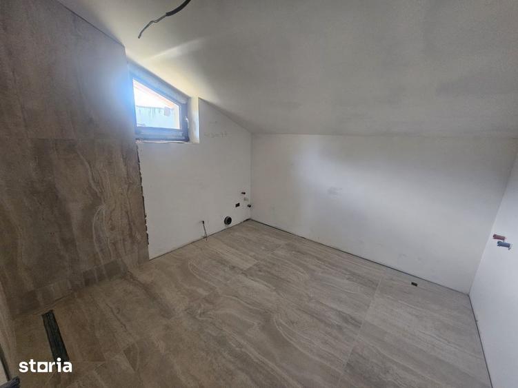 Casă cu 4 camere cu Teren 376 Mp în Curtea de Argeș