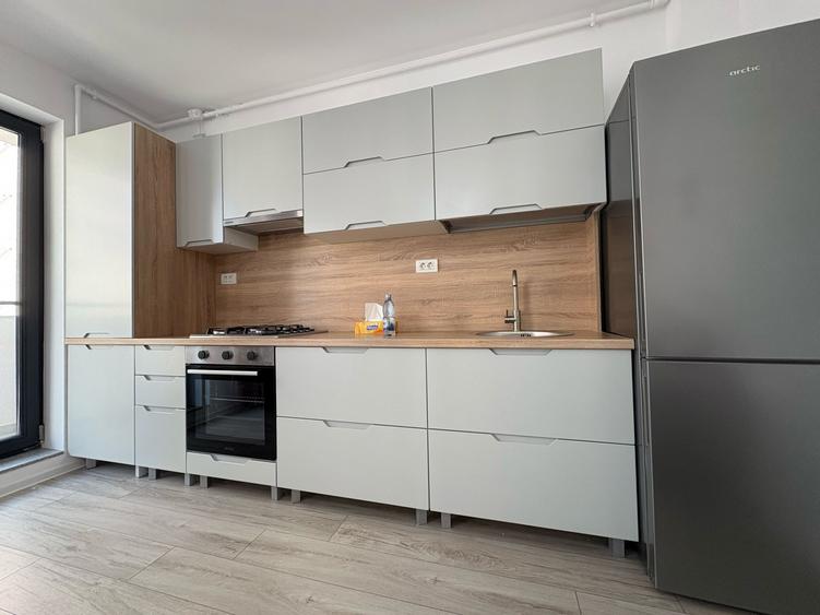 Apartament cu 2 camere semidecomandat, mobilat în Drumul Taberei