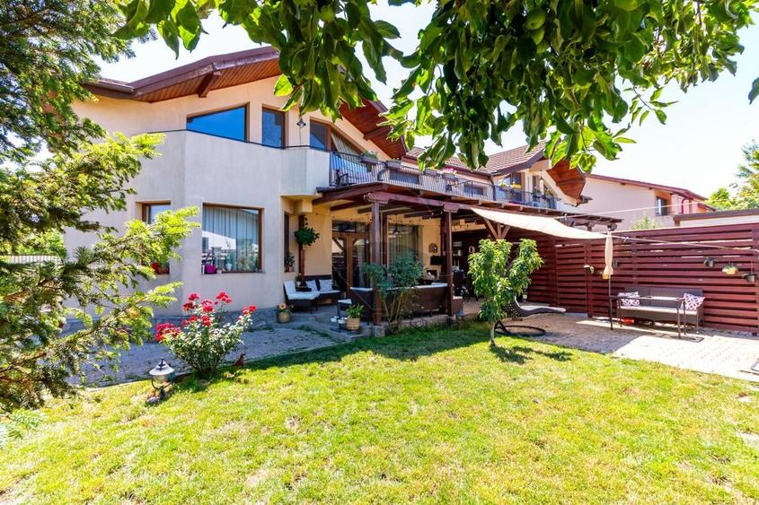 Casă / Vilă de vanzare in Corbeanca, Laguna Albastra, langa lac - 1