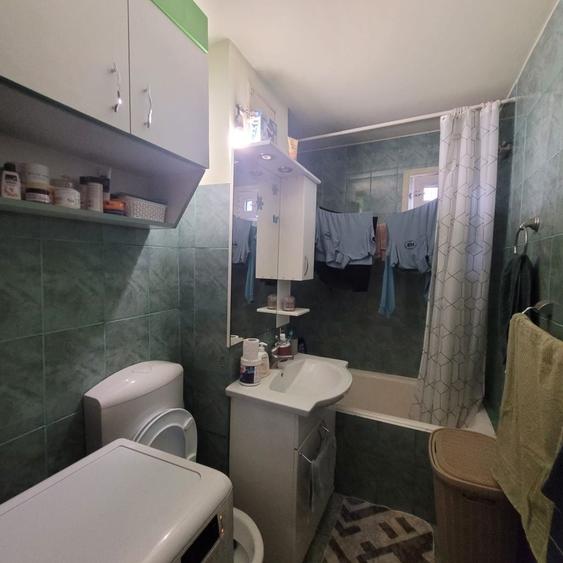 Garsonieră decomandată în Confecții