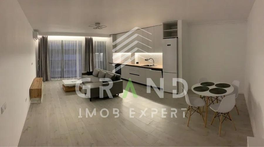 Apartament cu 2 camere semidecomandat, mobilat în Florești