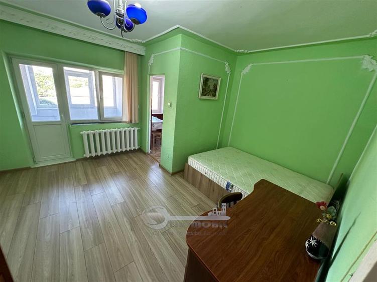 Garsonieră decomandată în Gară