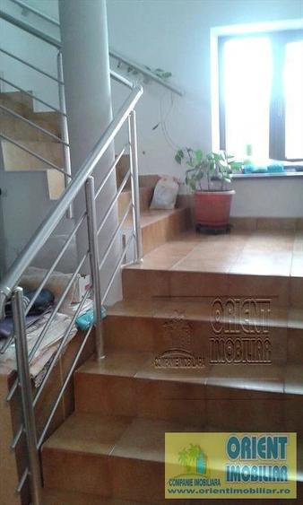 Casă cu 6 camere cu Teren 520 Mp în Lazu