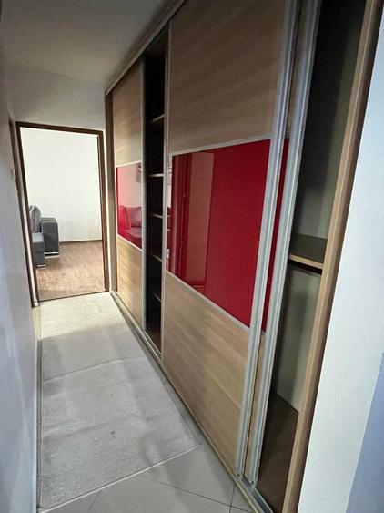 Apartament cu 2 camere decomandat în Drumul Taberei
