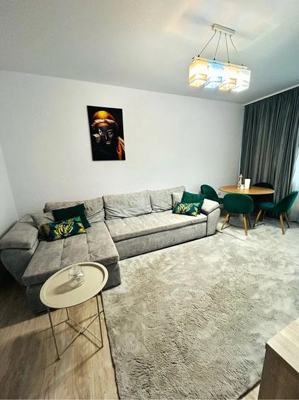 Apartament cu 3 camere decomandat în Fundeni