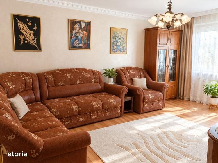 Apartament cu 3 camere decomandat în Eremia