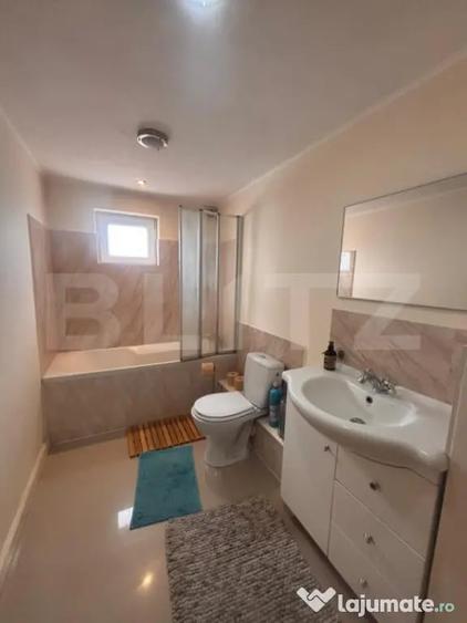 Casă cu 3 camere cu Teren 1300 Mp în Central