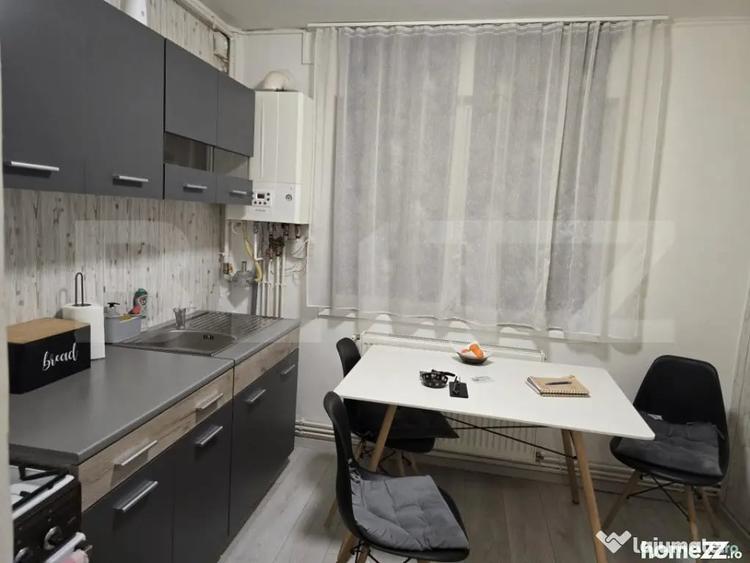Apartament cu 2 camere semidecomandat în Micro 16