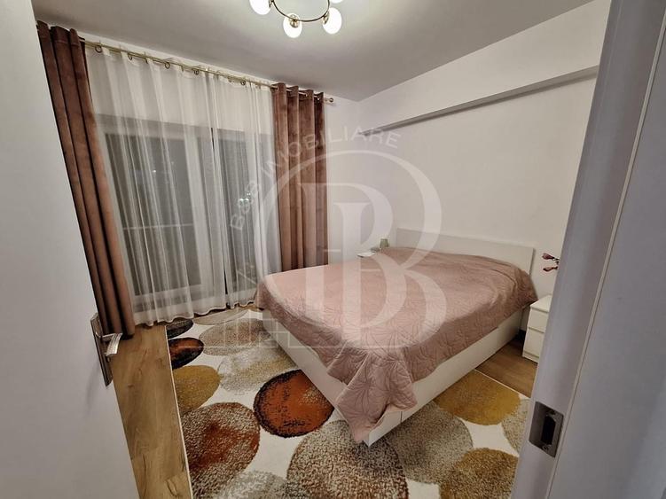 Apartament cu 3 camere decomandat, mobilat în Ozana