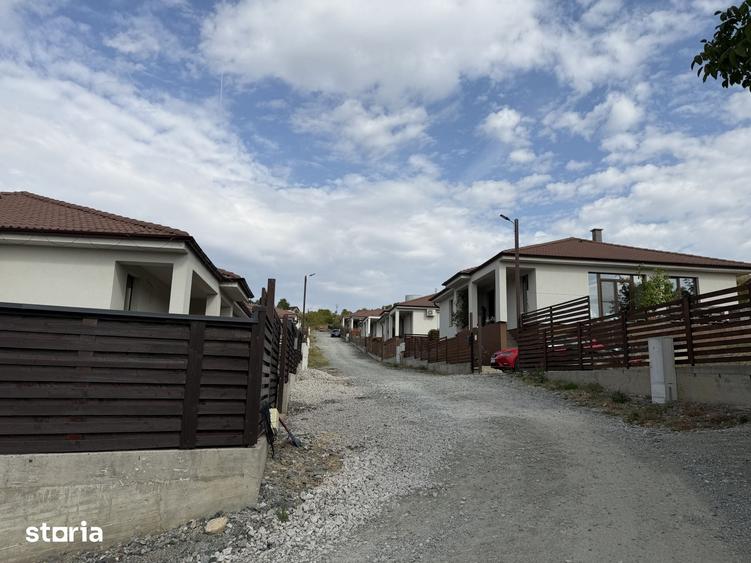 Teren de 5800 mp, în Central
