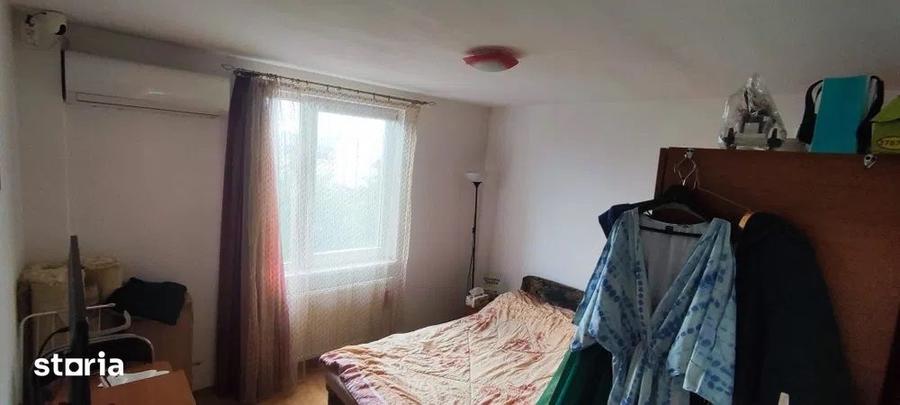 Apartament cu 4 camere decomandat în Dâmbu Pietros
