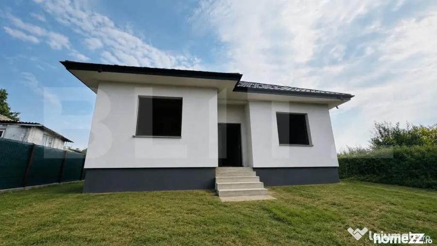 Casă cu 5 camere cu Teren 500 Mp în Miroslava