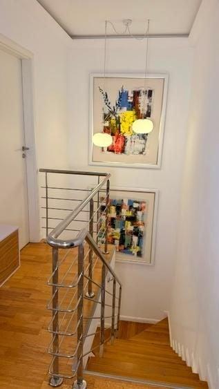 Apartament cu 3 camere decomandat în Tei