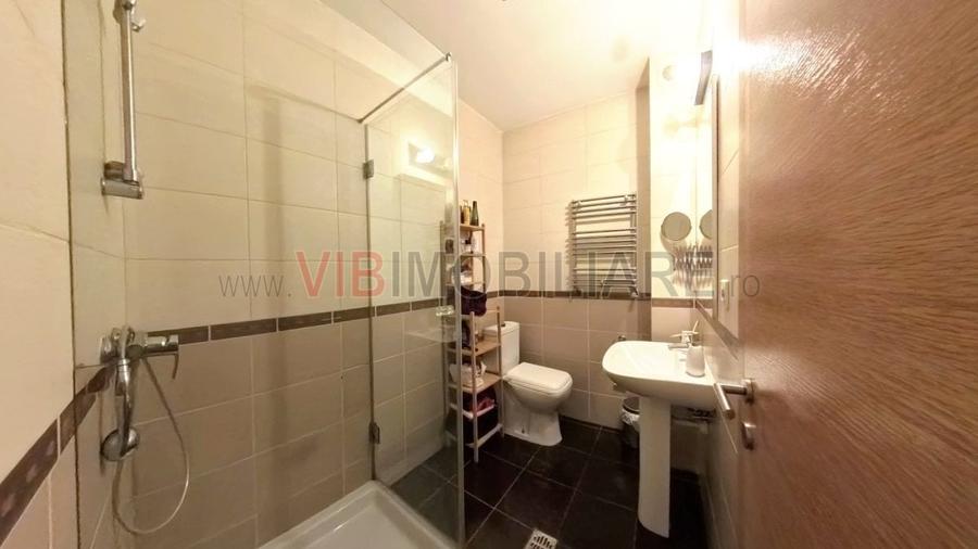 Apartament cu 3 camere semidecomandat, mobilat în Kiseleff