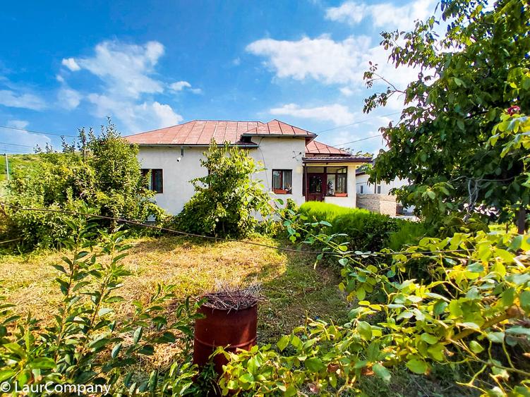 Casă individuală cu 3 camere cu Teren 815 Mp în Călinești