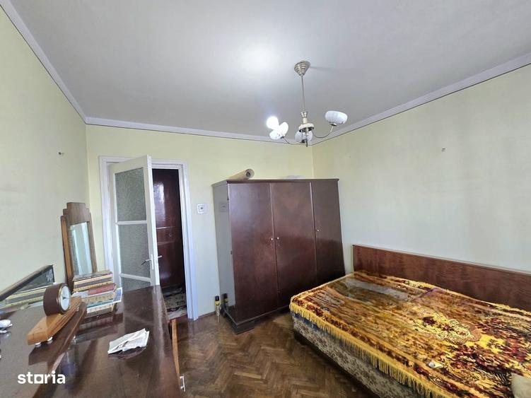 Apartament cu 2 camere semidecomandat în Calea Galați