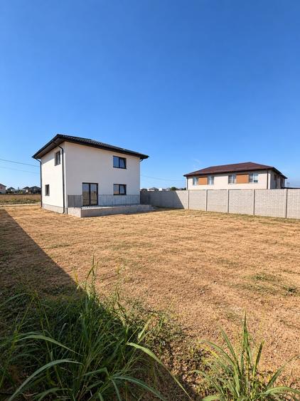 Casă individuală cu 4 camere cu Teren 459 Mp în Berceni