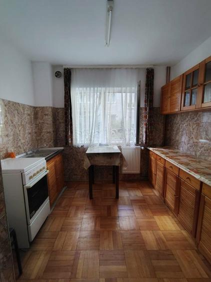 Apartament cu 2 camere semidecomandat în Cantemir