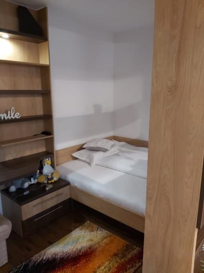 Garsonieră decomandată în Unirii