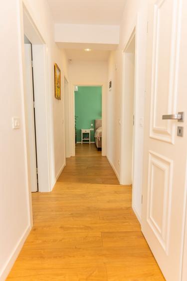 Casă individuală cu 4 camere cu Teren 345 Mp în Tunari