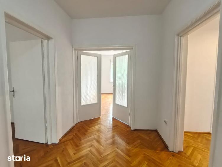 Apartament cu 3 camere în Iosefin
